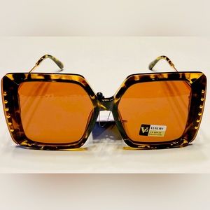 Women’s Designer VG sunglasses  (New)